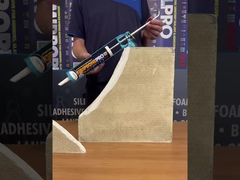 Кислотный силиконовый герметик емкостью 590 мл для использования в строительных проектах, невоспламеняющийся, с ползучестью ≤1 мм